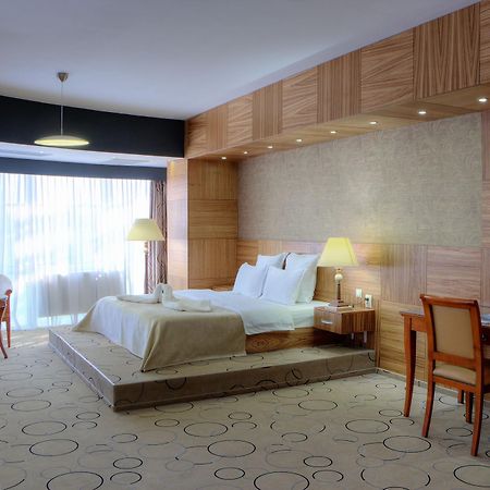 Hotel Oltenia Craiova Kültér fotó
